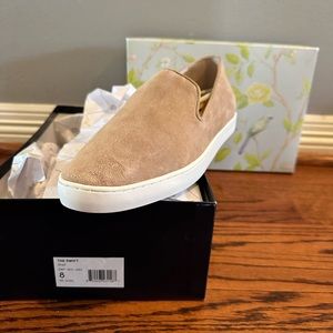 Birdies “The Swift” Shell suede, size 8. NIB. Never worn.